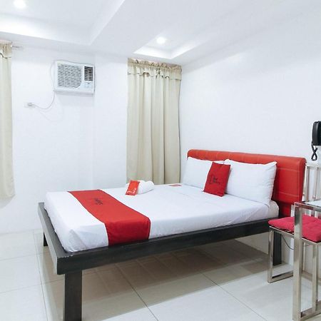 Reddoorz At Dbuilders Rooms Bangkal Makati Makati City Exteriör bild