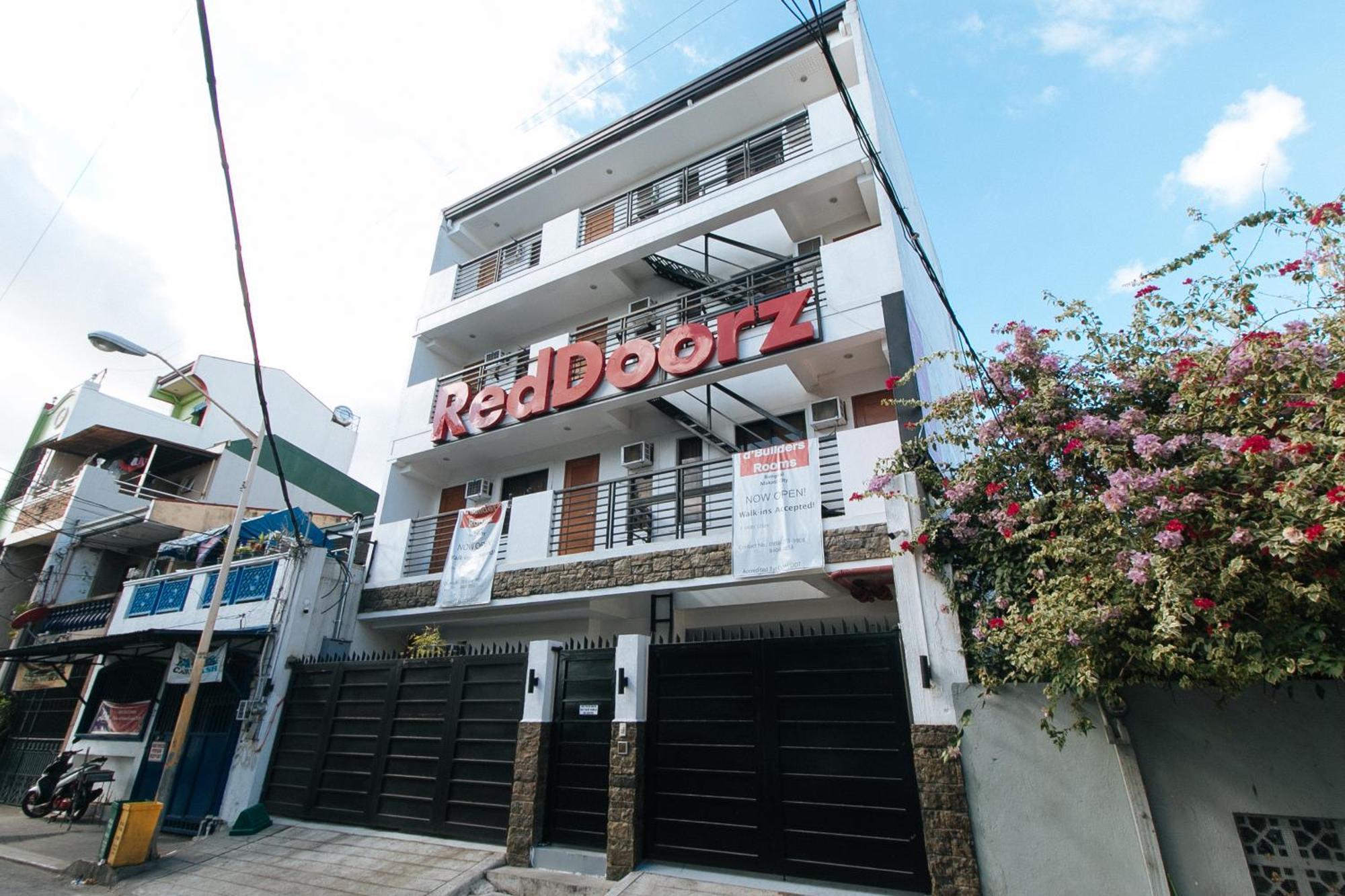 Reddoorz At Dbuilders Rooms Bangkal Makati Makati City Exteriör bild
